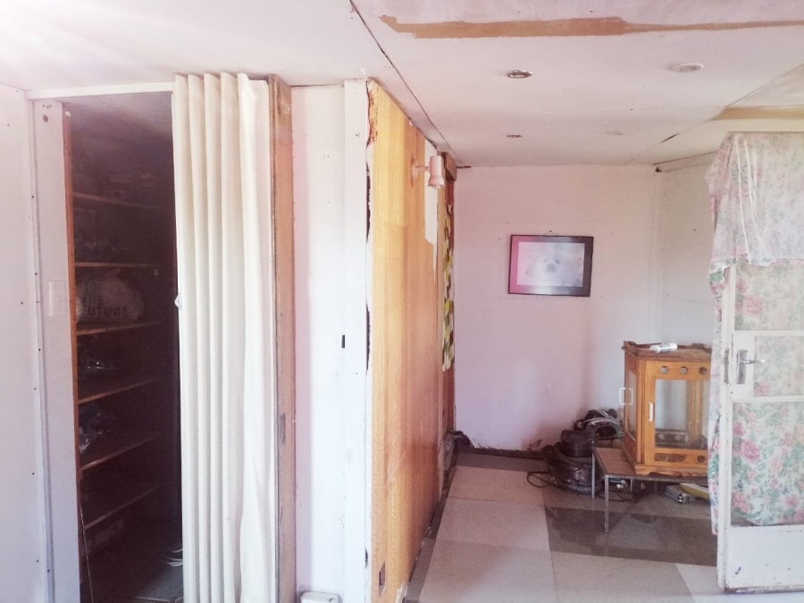 2 Bedroom Property for Sale in Lourierpark Free State